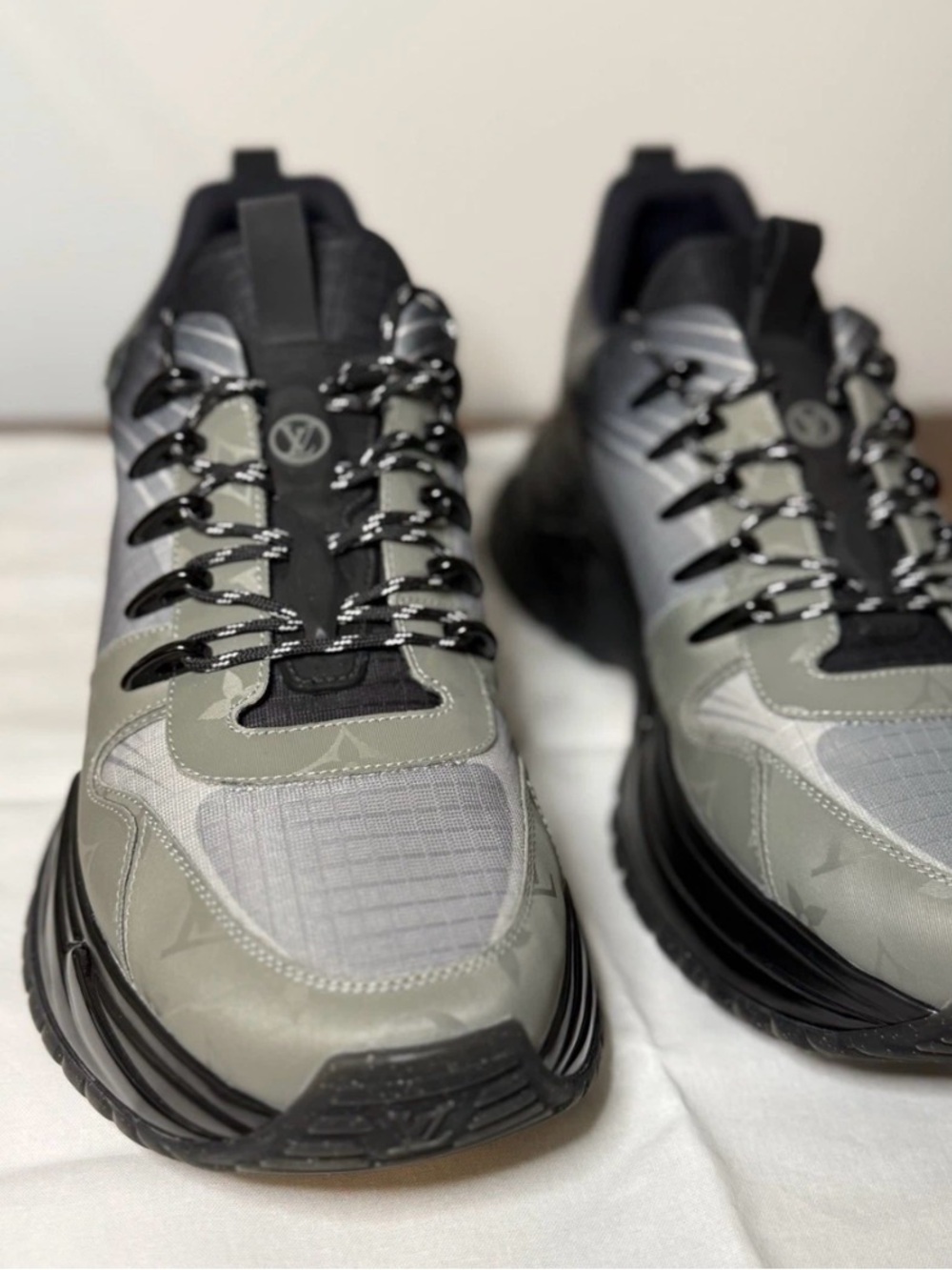 Louis Vuitton Men's Gray and Black LV Trainer Sneakers